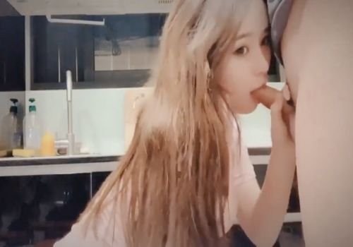 Chơi trò chơi em người yêu hàng khủng kiệt