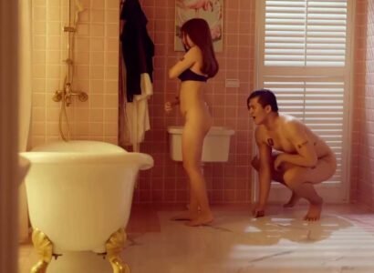 Em vợ tắm không kiềm chế nỗi nhìn trộm hàng ngon